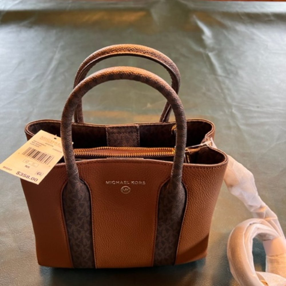 Brand new Michael Kors purse